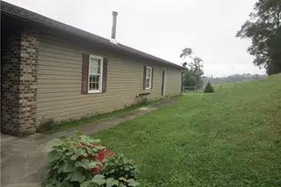 586 White Barn Rd, Franklin Township, PA 15370 - Photo 2