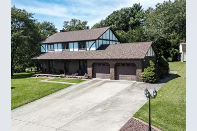 196 White Oak Dr, Allegheny Township, PA 15068 - Photo 1