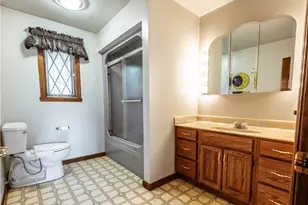196 White Oak Dr, Allegheny Township, PA 15068 - Photo 26