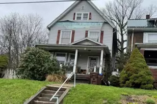 112 Hazen Pl, Sharon, PA 16146 - Photo 2