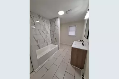 540 Junilla St, Pittsburgh, PA 15219 - Photo 10
