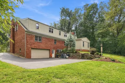 2540 Lindenwood Drive, Pittsburgh, PA 15241 - Photo 42