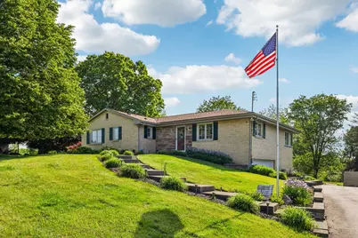 9102 Foxhunt, Pittsburgh, PA 15237 - Photo 2