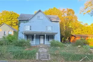 204 Churchill Rd, Wilkins Township, PA 15145 - Photo 1