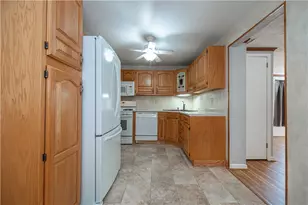 286 Southward Dr, Moon/Crescent Twp, PA 15108 - Photo 6