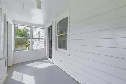 296 Superior St, Hermitage, PA 16148 - Photo 2