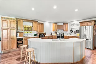 2140 Trout Island Rd, Hermitage, PA 16148 - Photo 8