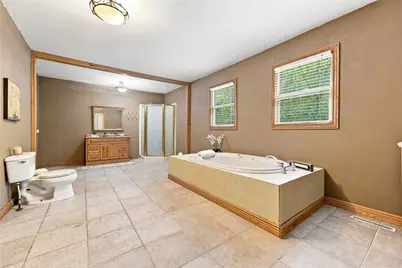 2140 Trout Island Rd, Hermitage, PA 16148 - Photo 12