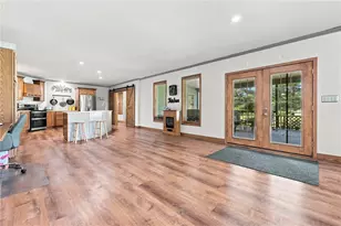 2140 Trout Island Rd, Hermitage, PA 16148 - Photo 6