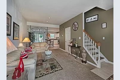 22 Elena Avenue, Lower Burrell, PA 15068 - Photo 6