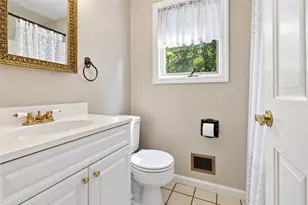 1064 Fiddleback Dr, McKees Rocks, PA 15136 - Photo 6