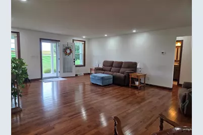 305 Dick Rd, Franklin Township, PA 16001 - Photo 6