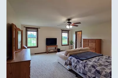 305 Dick Rd, Franklin Township, PA 16001 - Photo 18