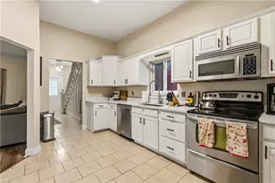 318 Academy St, Carnegie, PA 15106 - Photo 12