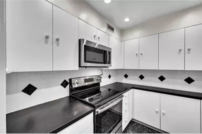 112 Washington Place #11G, Pittsburgh, PA 15219 - Photo 16
