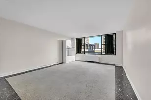 112 Washington Pl, Pittsburgh, PA 15219 - Photo 12
