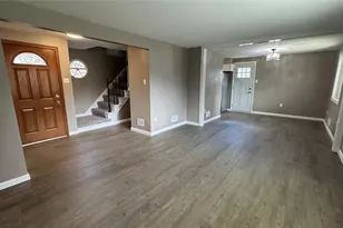 3832 Cynthia Dr, Pittsburgh, PA 15227 - Photo 4