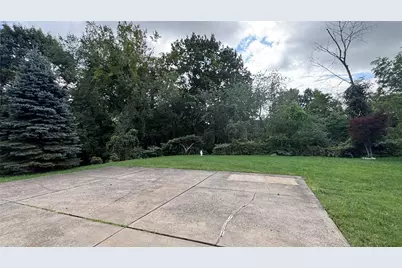 3832 Cynthia Dr, Pittsburgh, PA 15227 - Photo 22