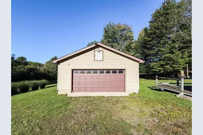 15307 Conaway Dr, Conneaut Twp, PA 16424 - Photo 2