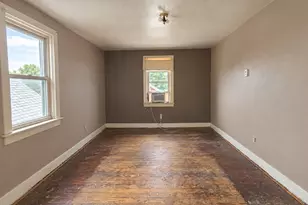 514 Longfellow St, Vandergrift, PA 15690 - Photo 12