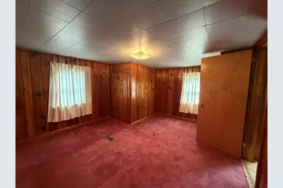 118 Moore Rd, Center Township, PA 16001 - Photo 12