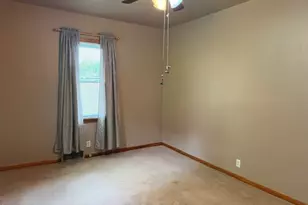 118 Moore Rd, Center Township, PA 16001 - Photo 8