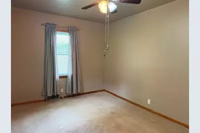 118 Moore Rd, Center Township, PA 16001 - Photo 8