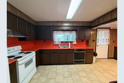 118 Moore Rd, Center Township, PA 16001 - Photo 2