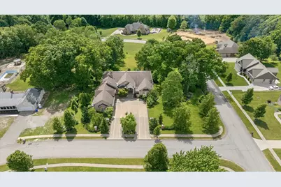 217 Fox Hollow Drive, Center Township, PA 16001 - Photo 4