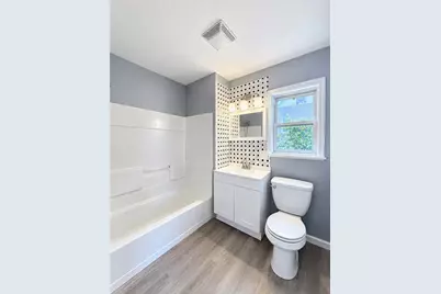 488 New York Ave, Rochester, PA 15074 - Photo 6