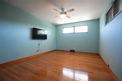 517 Brierly Ln, Munhall, PA 15120 - Photo 14