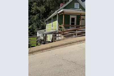 1079 Marelda Ave, Donora, PA 15033 - Photo 2