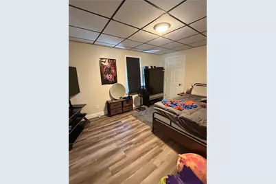 1079 Marelda Ave, Donora, PA 15033 - Photo 10