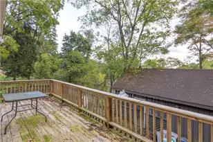 270 McKim Dr, Pittsburgh, PA 15239 - Photo 10