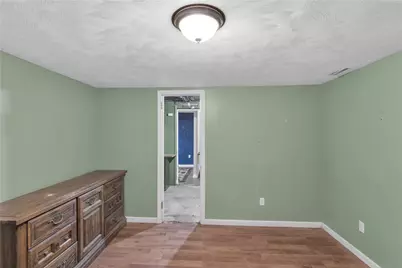 270 McKim Dr, Pittsburgh, PA 15239 - Photo 24