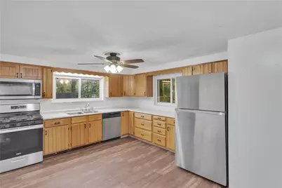 270 McKim Dr, Pittsburgh, PA 15239 - Photo 14