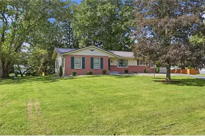 8 Hemlock Dr, Hempfield Township, PA 16125 - Photo 2