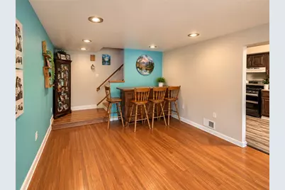 136 Marlow Dr, Pittsburgh, PA 15235 - Photo 4