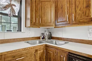 136 Marlow Dr, Pittsburgh, PA 15235 - Photo 12