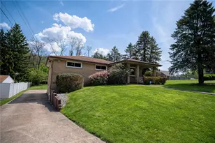202 Russell Dr, Pittsburgh, PA 15147 - Photo 2