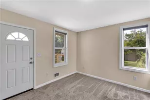 128 Weber Wy, Pittsburgh, PA 15210 - Photo 10