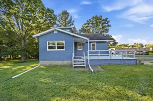 118 Todd Ln, Center Township, PA 15061 - Photo 4