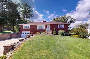 220 Decatur Dr, Twp of But SW, PA 16002 - Photo 2