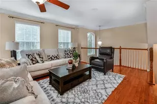 121 Chapel Harbor Dr, Pittsburgh, PA 15238 - Photo 2