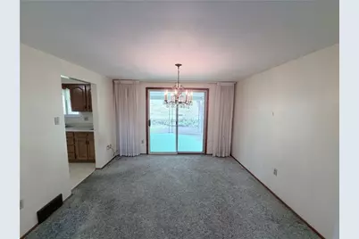 160 Yellowstone Dr, Pittsburgh, PA 15235 - Photo 6