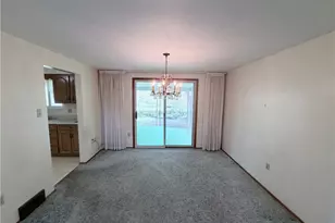 160 Yellowstone Dr, Pittsburgh, PA 15235 - Photo 6