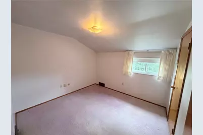 160 Yellowstone Dr, Pittsburgh, PA 15235 - Photo 14
