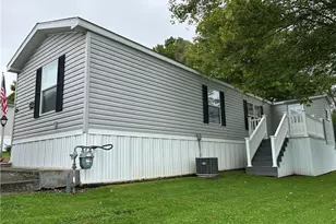 1 Grandview, Perry Township, PA 16130 - Photo 2