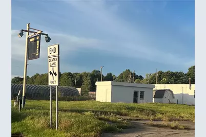 4589 US 422, Pulaski Township, PA 16143 - Photo 14
