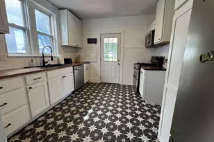 597 S Oakland Ave S, Sharon, PA 16146 - Photo 12
